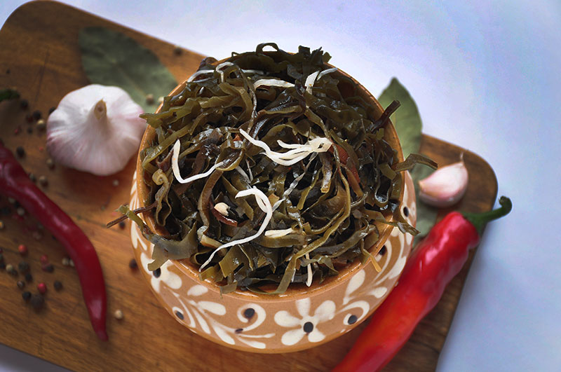 Морская капуста с корнем сельдерея